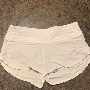 lululemon white speed up shorts size 2 2.5 inseam